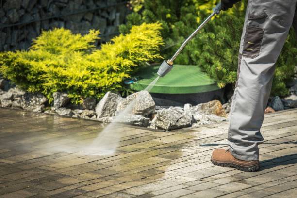 Best Pool Deck Cleaning  in Newark, NJ